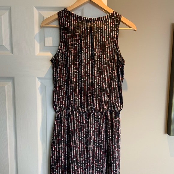 Ricki’s Sleeveless Tunic - Picture 2 of 6